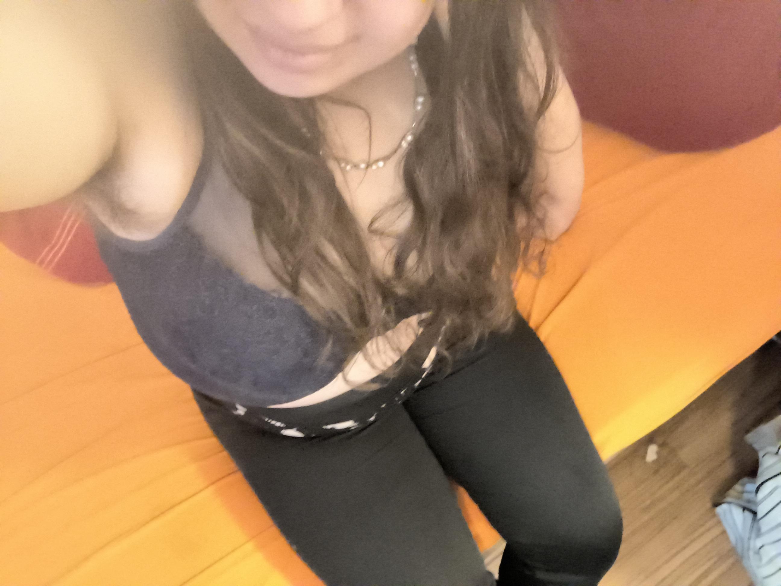 HotAnna125